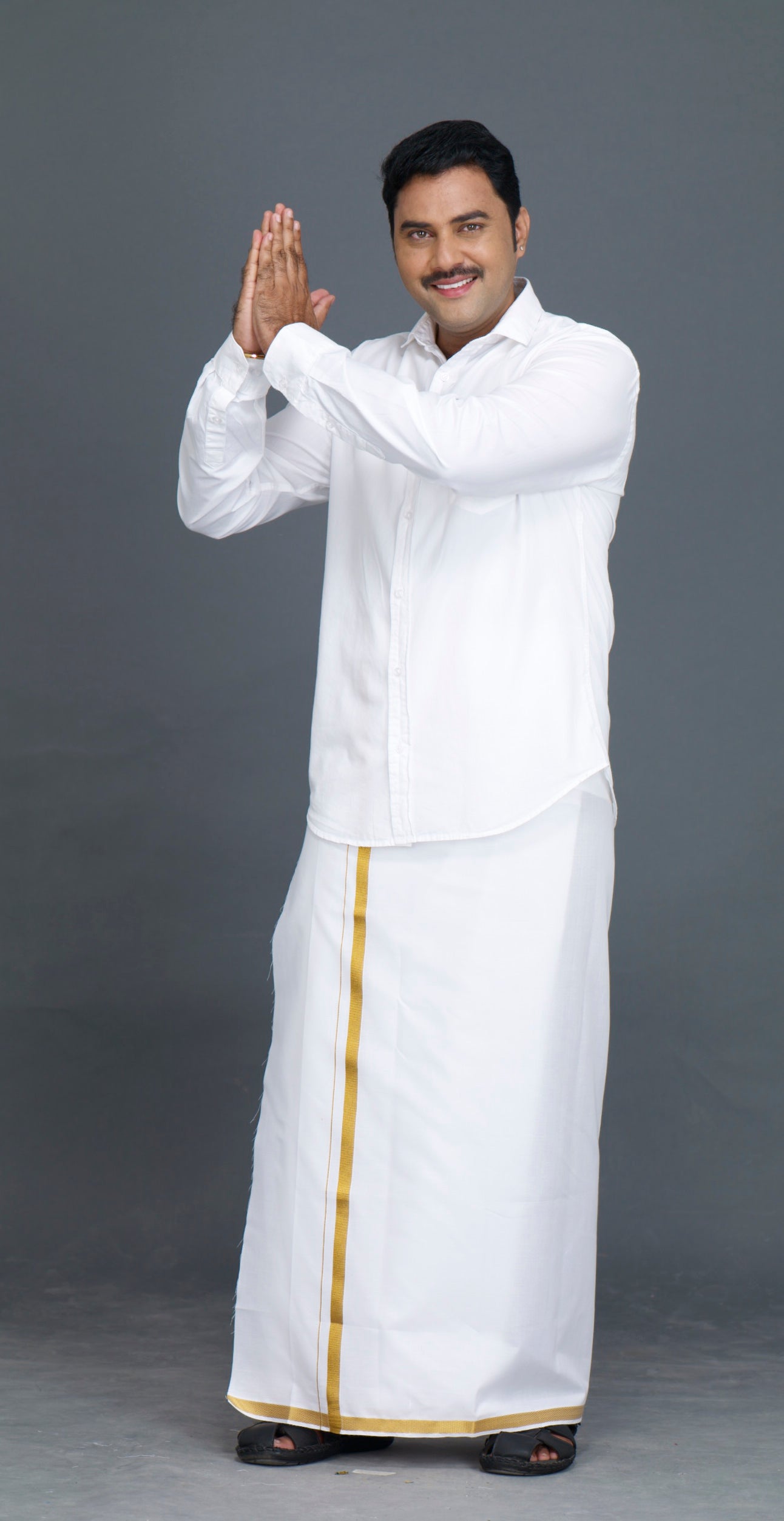 Jari White 30k Dhoti - (3.90mtr = Double)