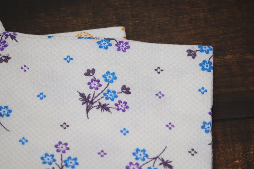 Oscar White Print Towel (Size 30x60)