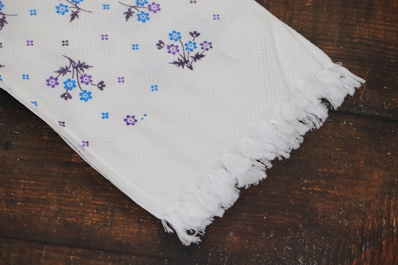 Oscar White Print Towel (Size 30x60)