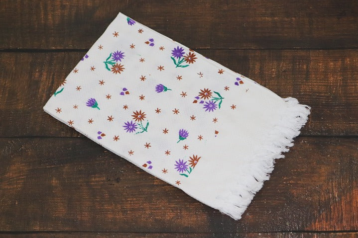 Oscar White Print Towel (Size 30x60)