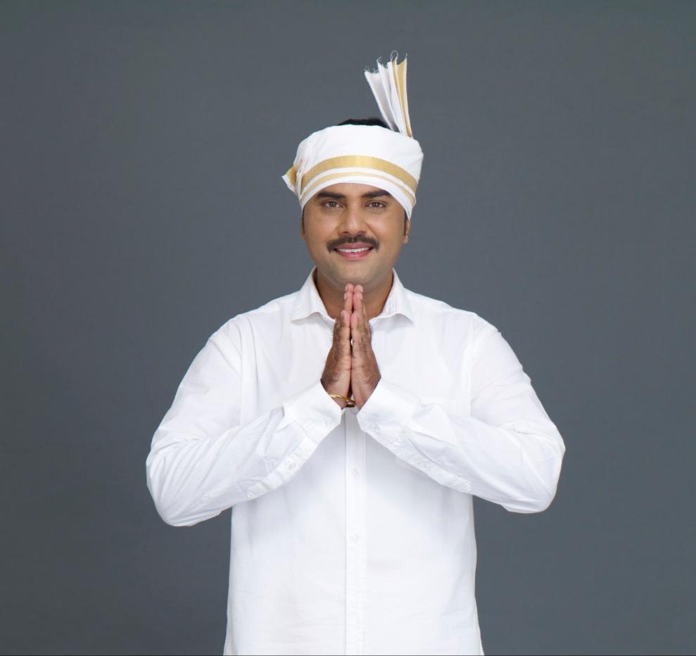 Jari White 30k Angavasthiram/Towel